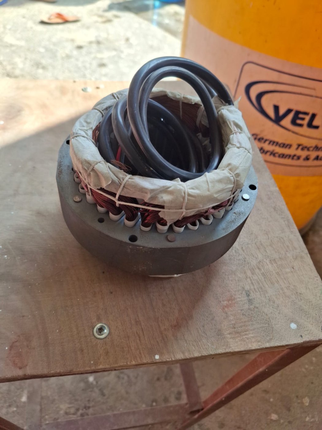 Stator winding with slot insulation