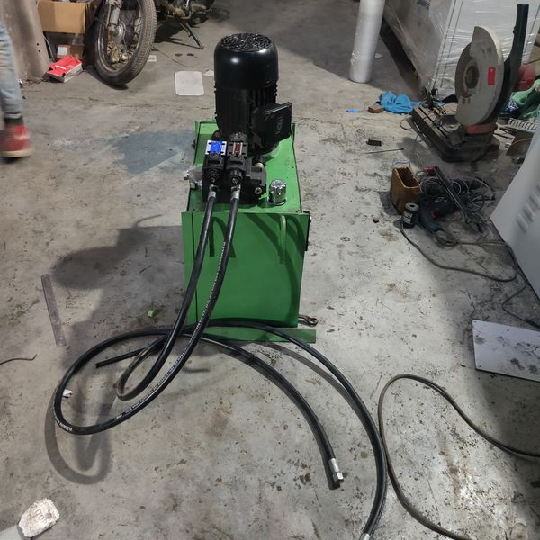 compact hydraulic power pack hoses