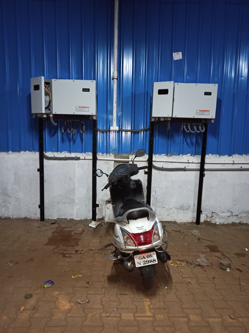 Huawei string inverters with DC boxes
